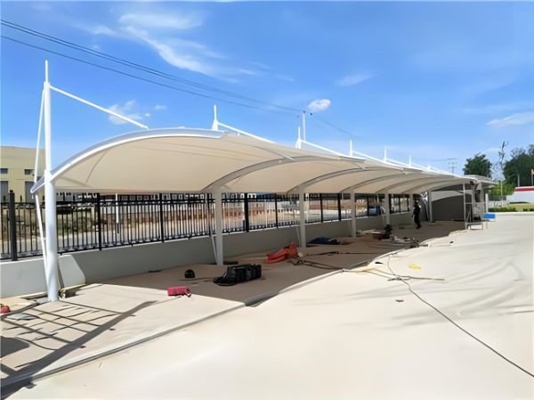 选择建造膜结构车棚有哪些好处